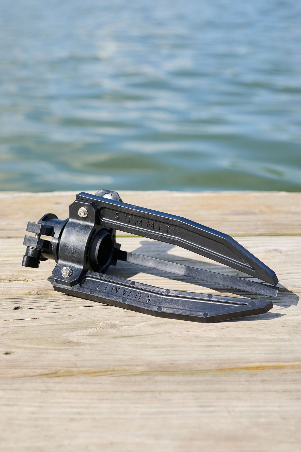 Injection Molded Ice Mount Tripod