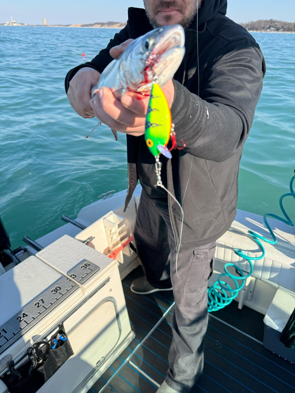 Ice Strong Outdoors - Killer Fish - Rattling Shallow Diver UV
